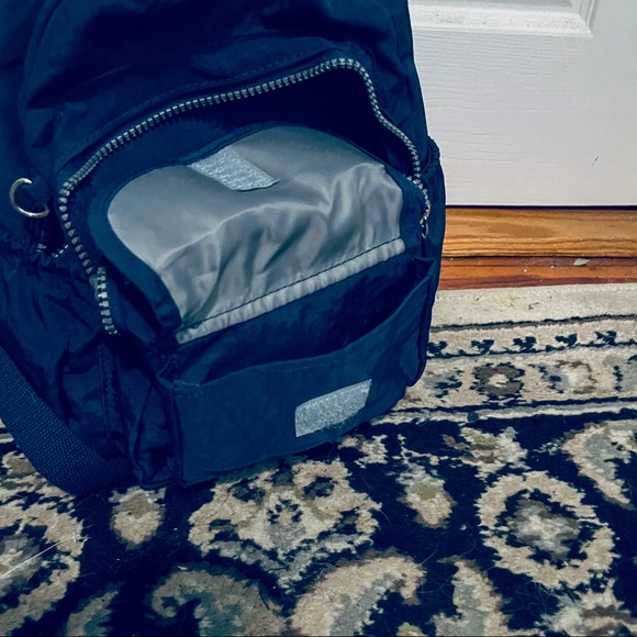 Aotian Mini Backpack - Picture 6 of 7